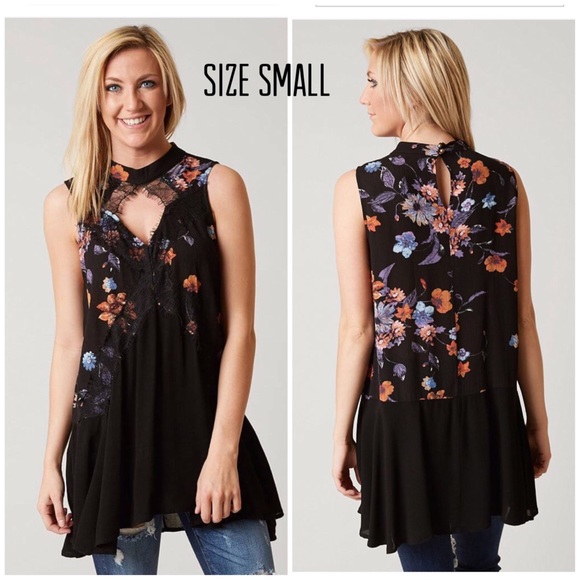 Daytrip Tunic Size Small Buckle - Picture 1 of 3